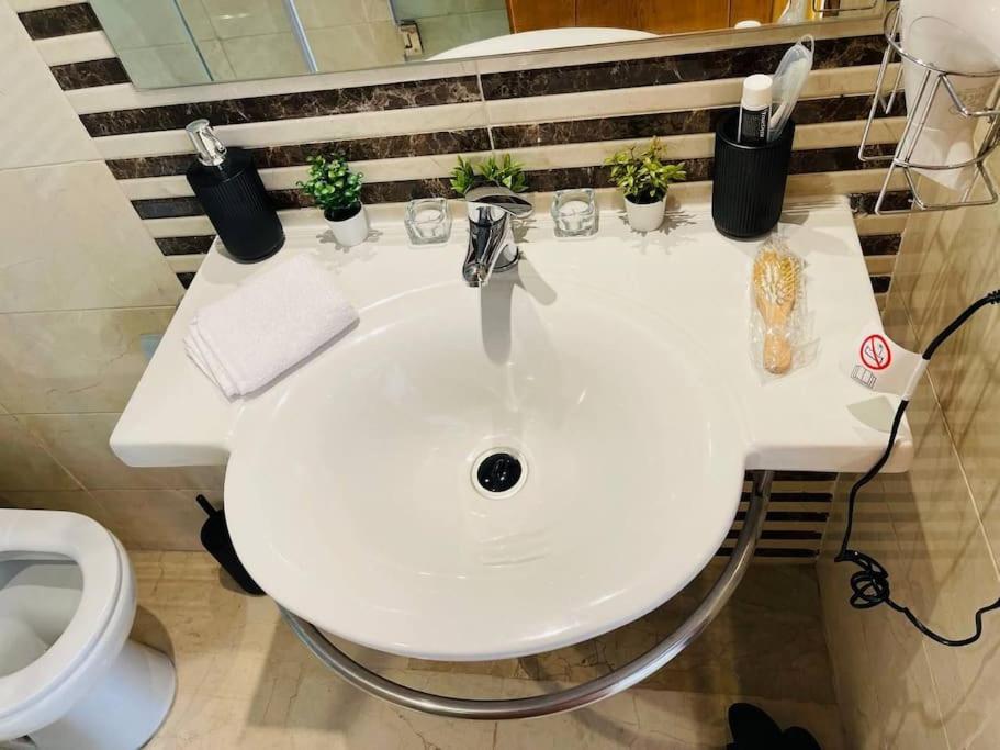 A 2 Minutes De Casa Finance City, Appartement Avec 2 Chambres カサブランカ エクステリア 写真